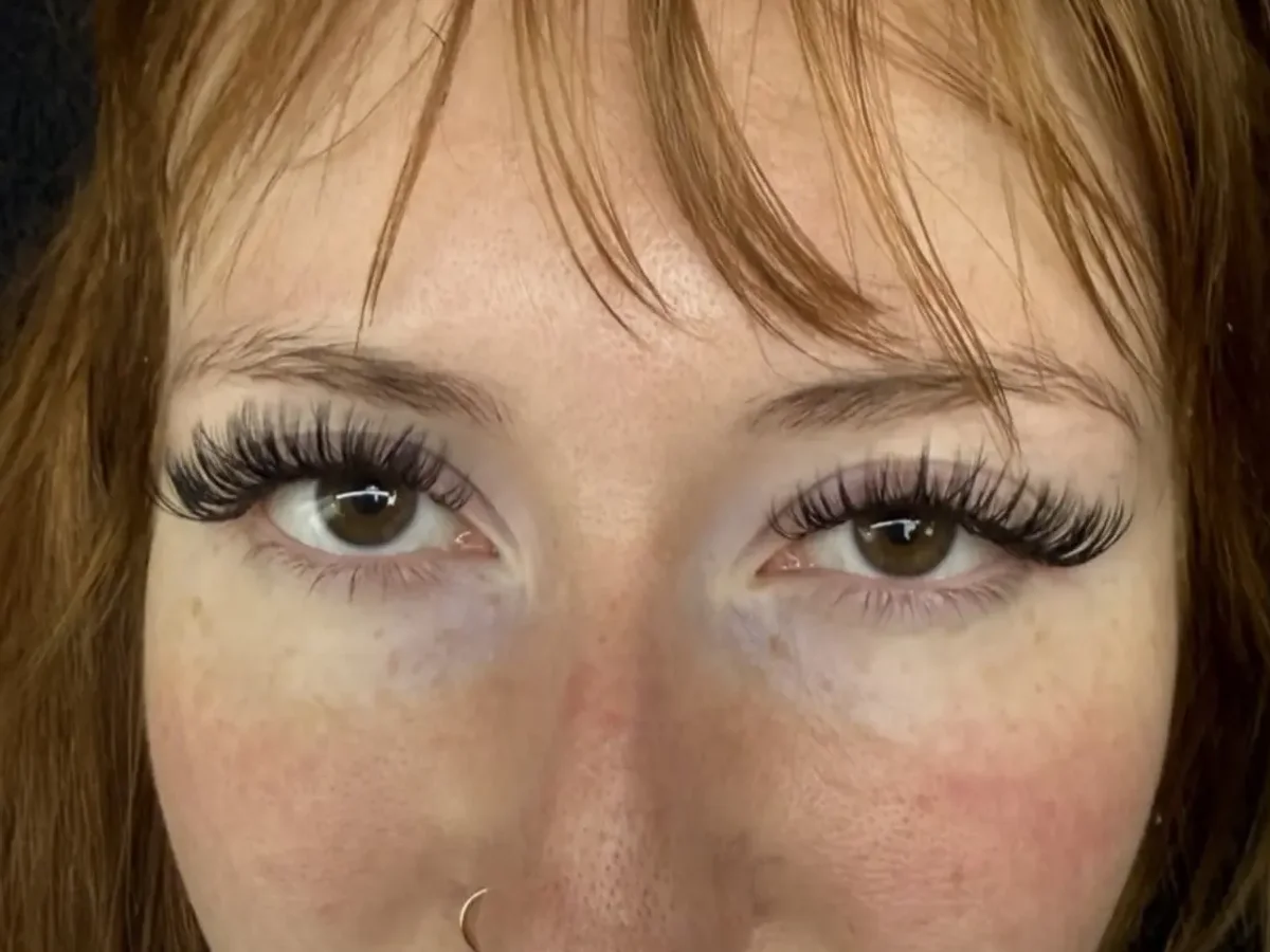 Close-up of a maintained lash-extension set at Blink & Slay Beauty.